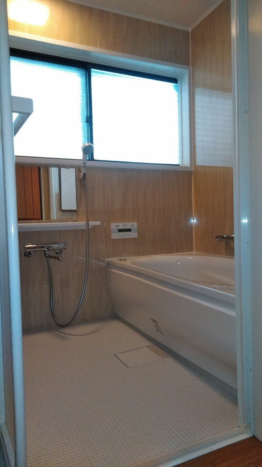 安心安全を考えた浴室リフォーム・給湯器交換工事